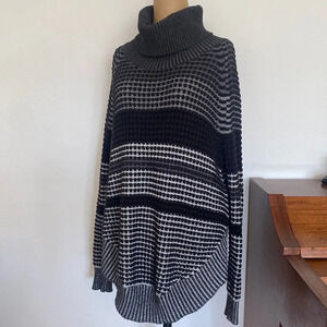 Krimson Klover sweater sz M black and grey stripe merino blend turtleneck EUC